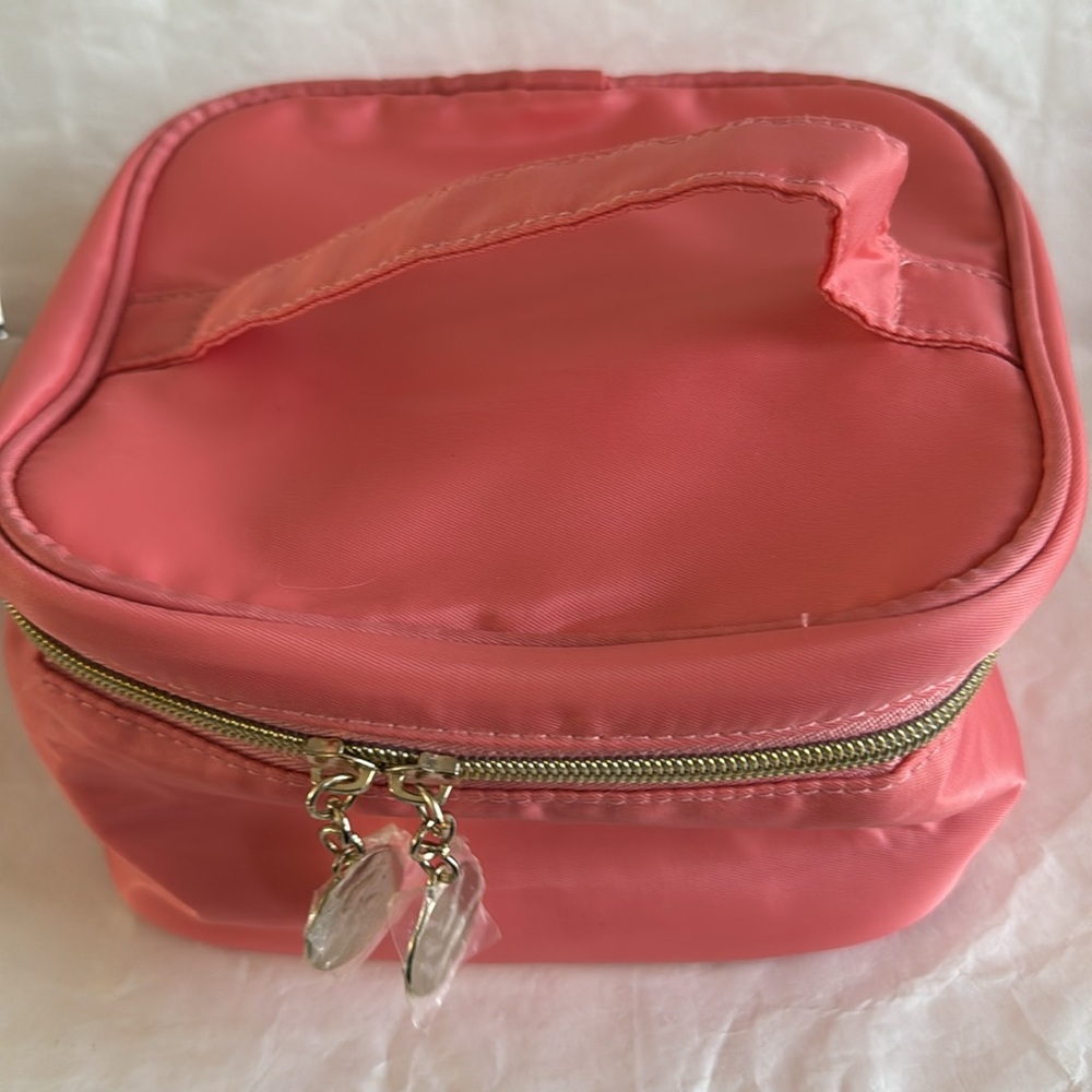 ULTA Salmon Coral Pink Square Zippered Cosmetic Travel Case 6.5x7x4.5” NWT